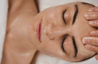 Celebrity Aesthetician Sonya Dakar Surrenders License After Viral Client Complaint